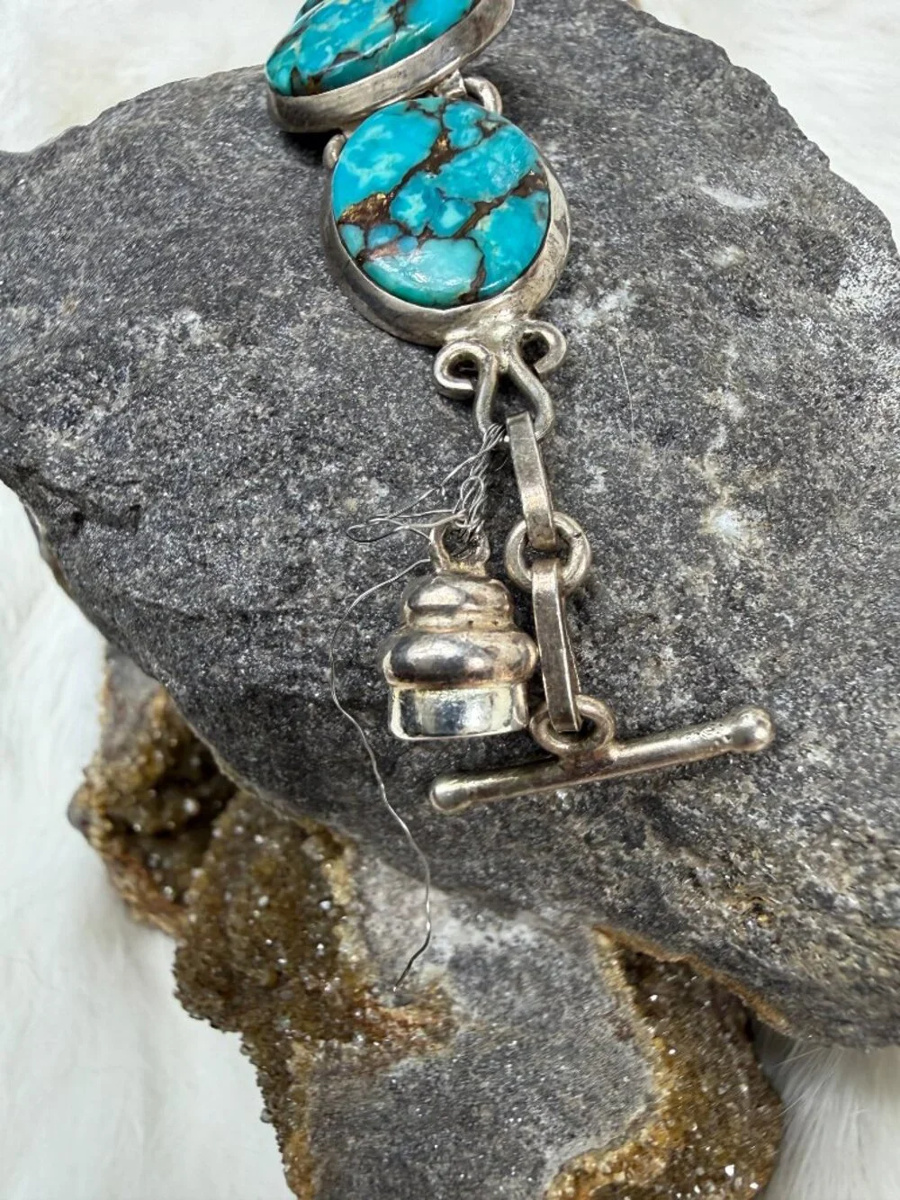Sterling Silver & Oval Turquoise Stone Link Bracelet Toggle & Magnetic Clasp